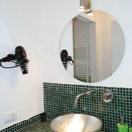 B&B 이 콜로리 디 마그 4*